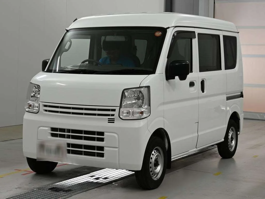 Nissan NV100 Clipper DR17V 2022